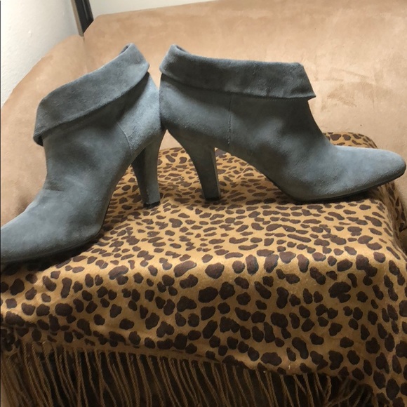 Gray suede Enzo booties with 3.5”heel worn Once 10 - Picture 3 of 7